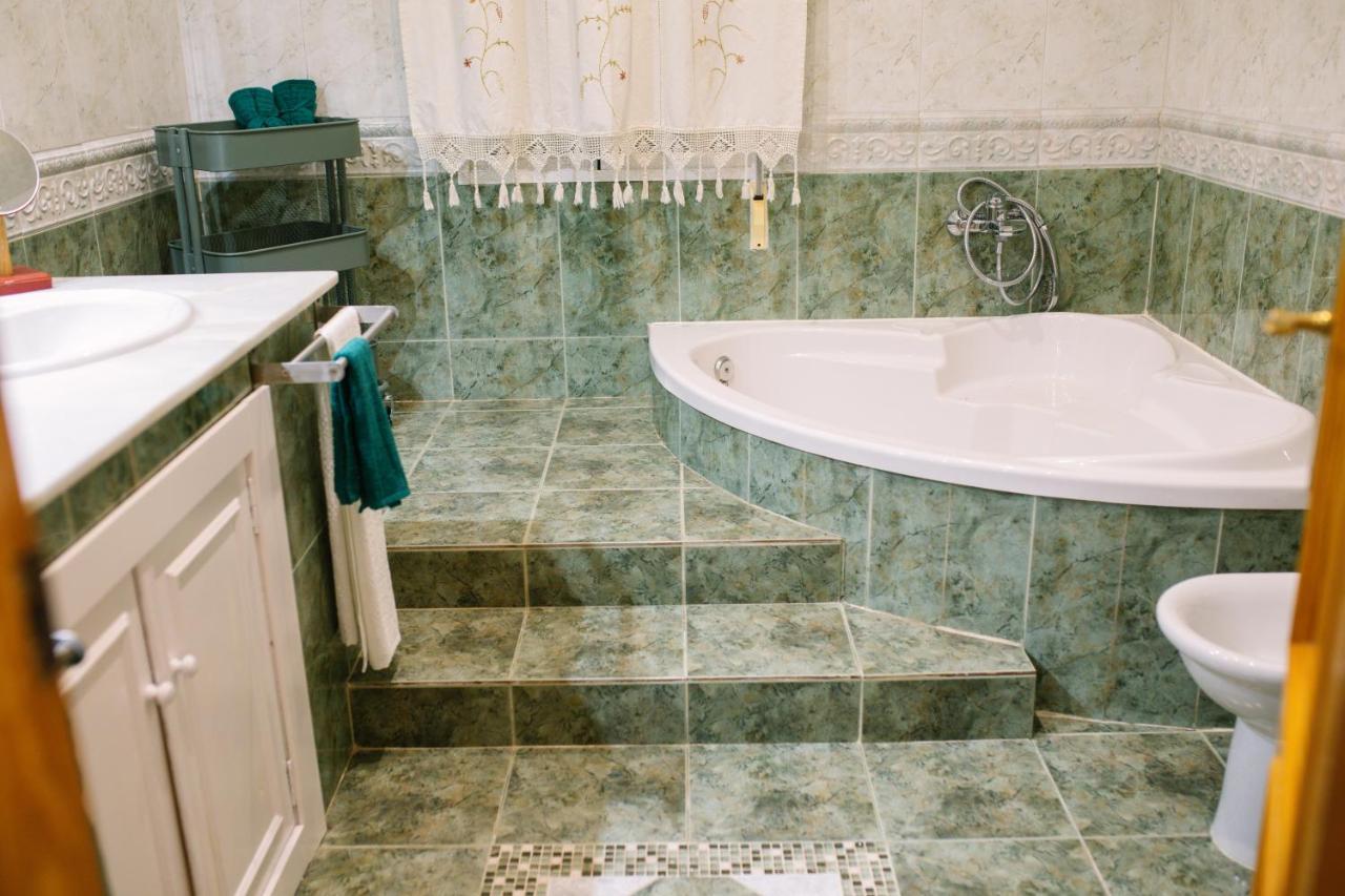 Casa Luxury "El Olivo De Cordoba" Con Jacuzzi Y Parking Privado Guest House Luaran gambar